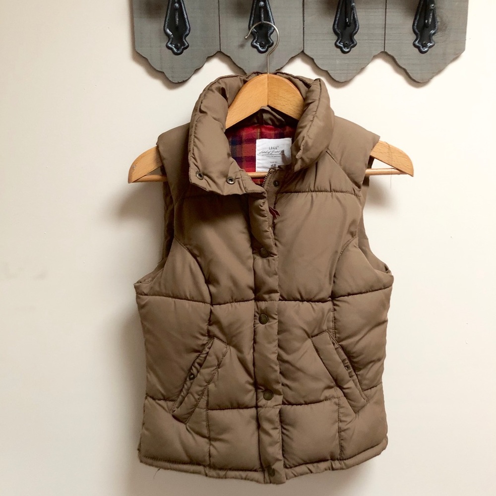 ❄️H&M PUFFY VEST❄️